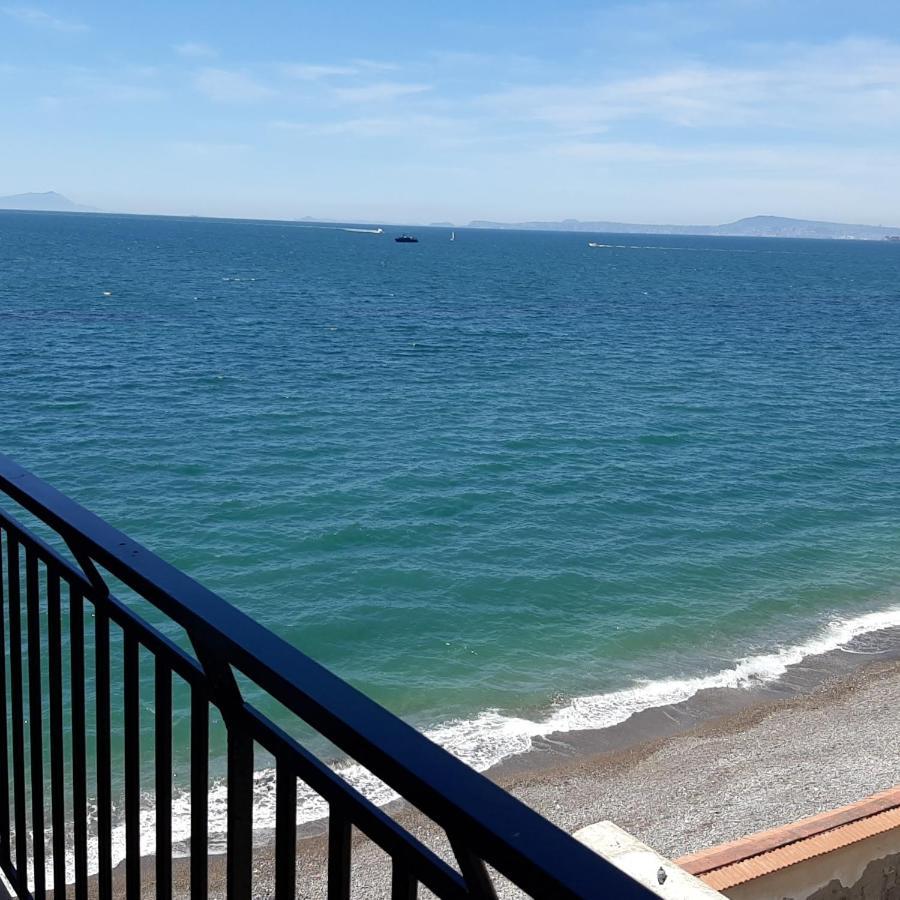 Vip Sul Mare Panzió Castellammare di Stabia Kültér fotó