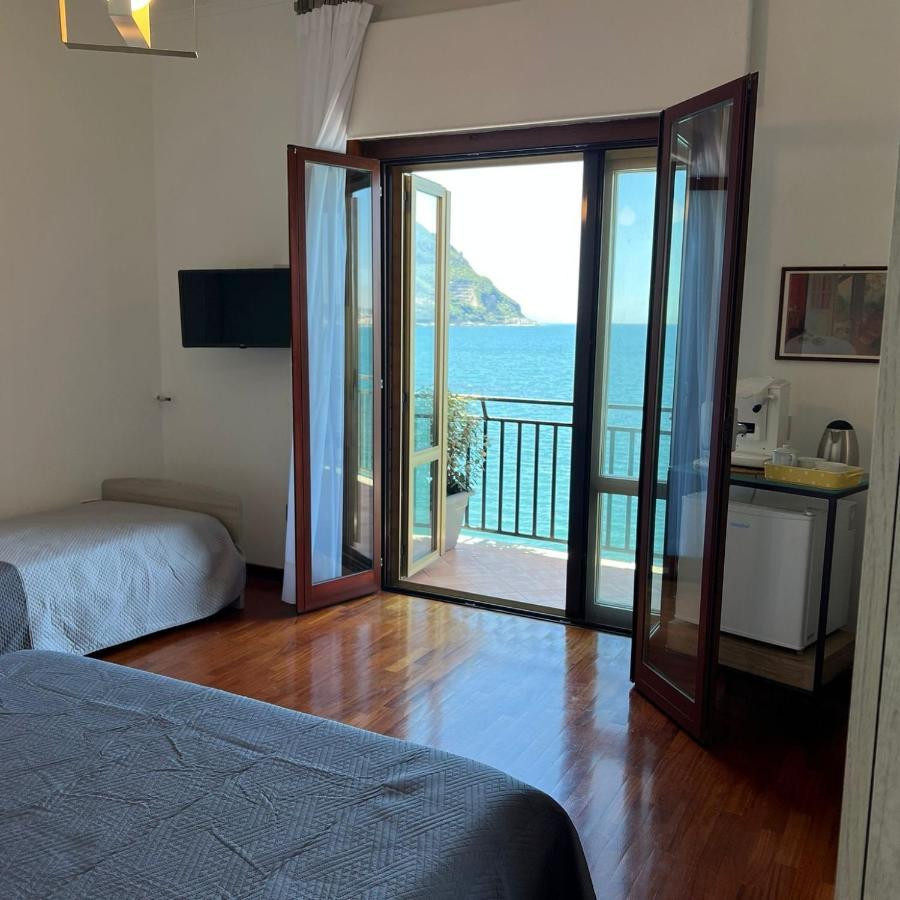 Vip Sul Mare Panzió Castellammare di Stabia Kültér fotó